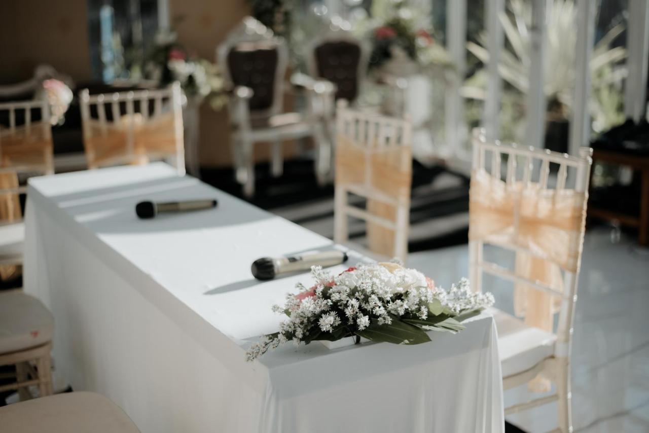 באטו Royal Hotel And Villa Batu מראה חיצוני תמונה