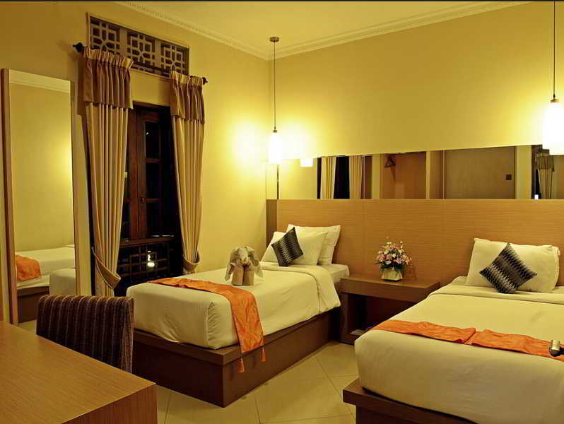 באטו Royal Hotel And Villa Batu מראה חיצוני תמונה