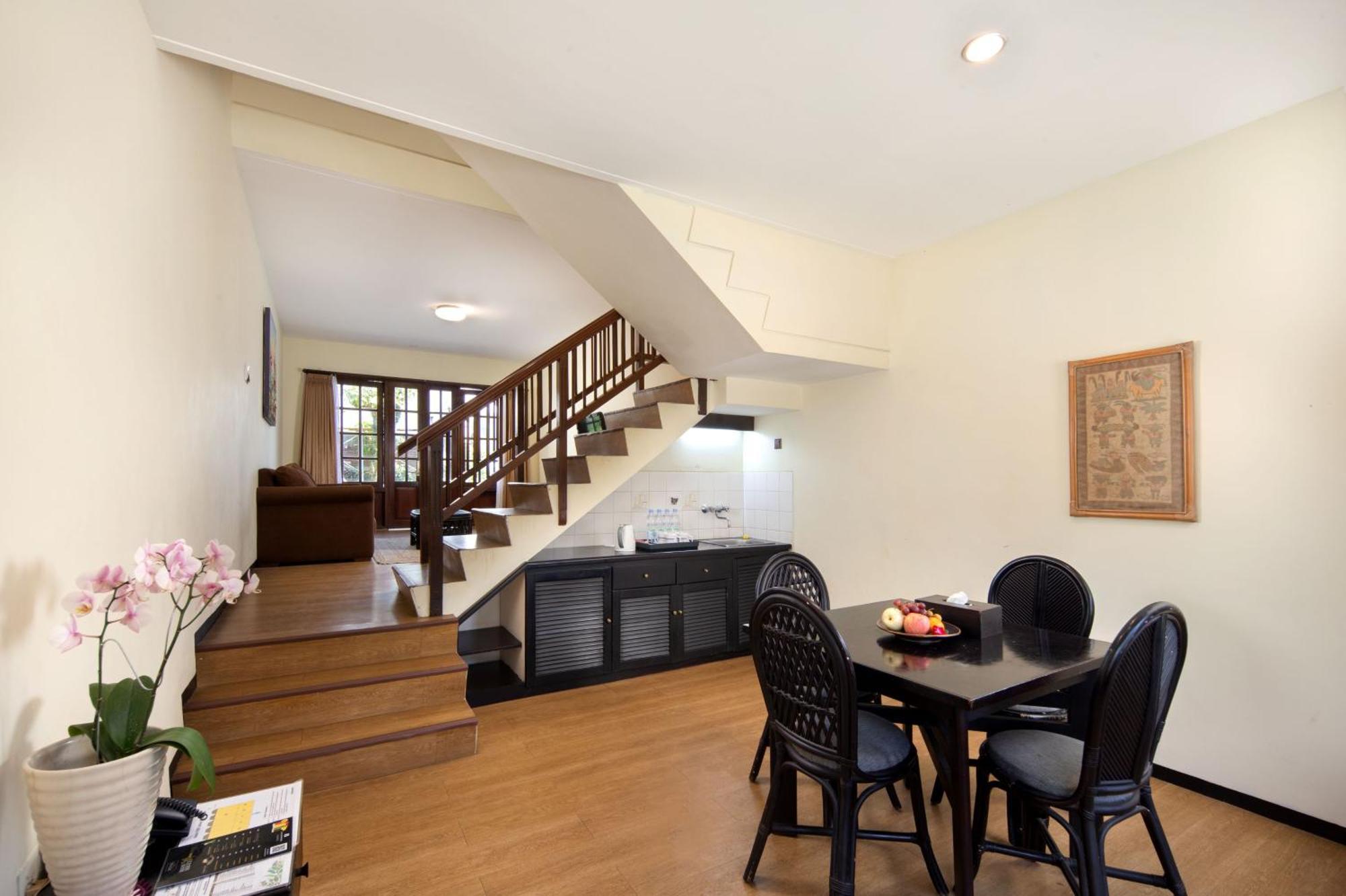 באטו Royal Hotel And Villa Batu מראה חיצוני תמונה