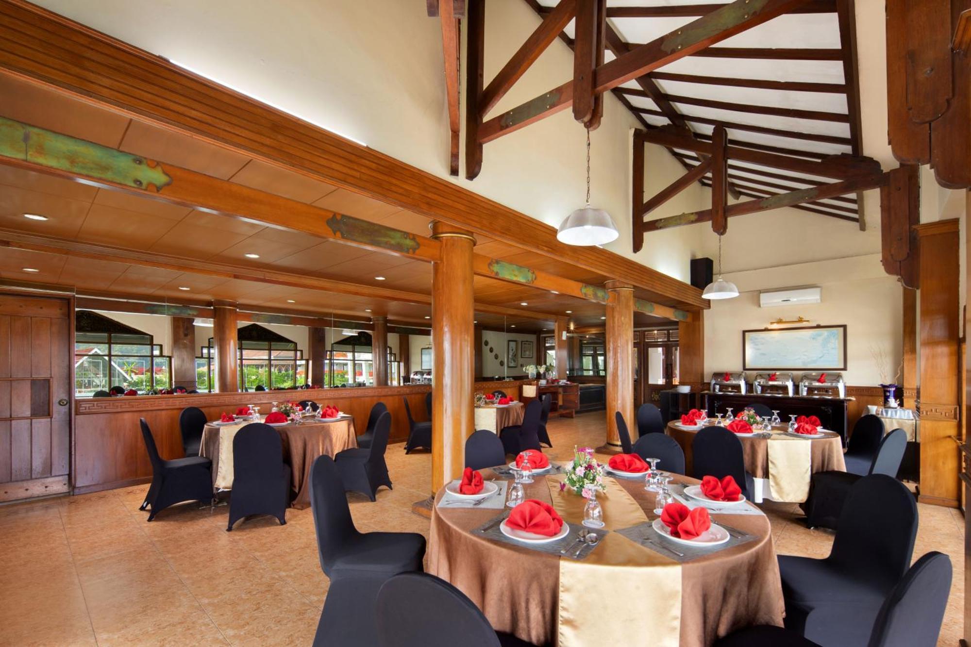 באטו Royal Hotel And Villa Batu מראה חיצוני תמונה