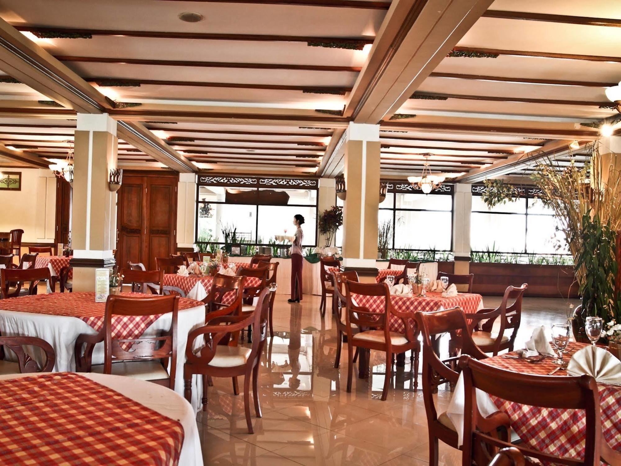 באטו Royal Hotel And Villa Batu מראה חיצוני תמונה